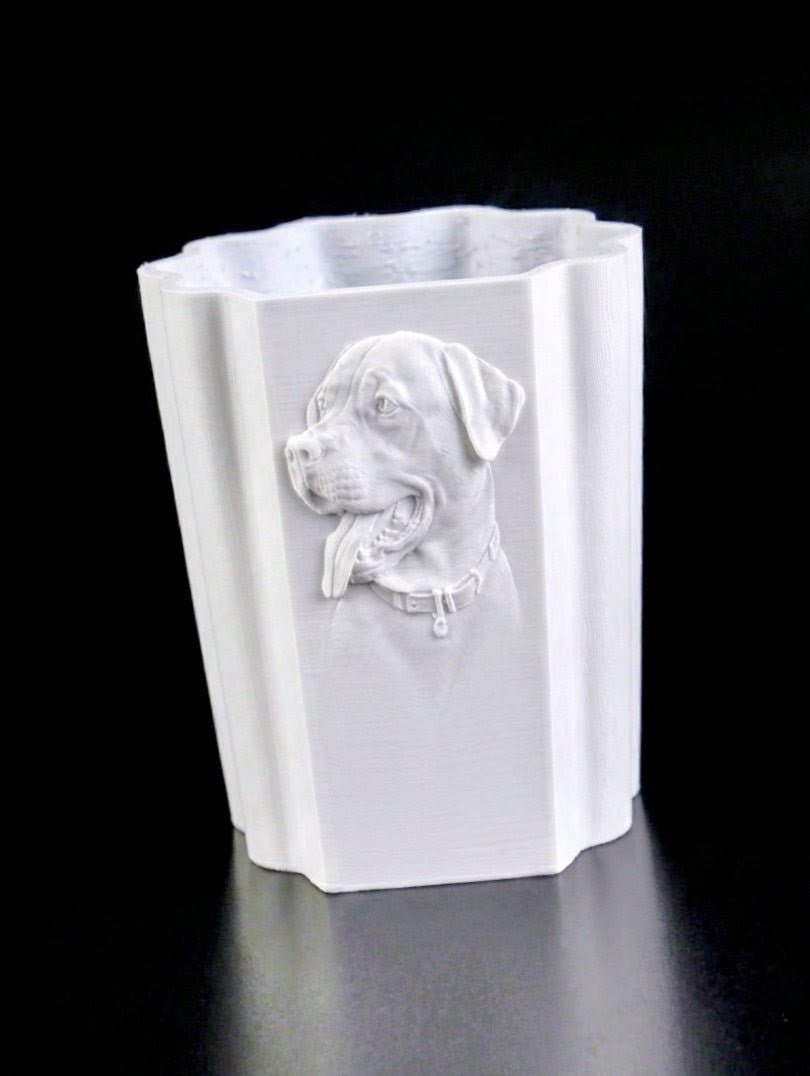 Porte-stylo personnalisé imprimé en 3D avec portrait de chien en relief - L'Empreinte